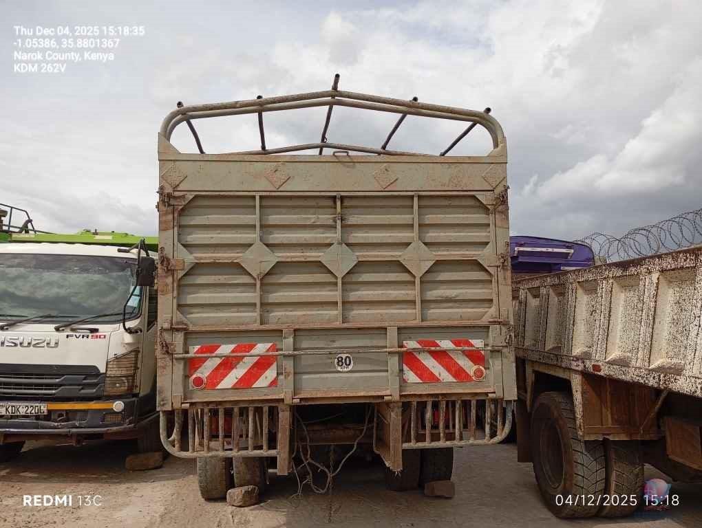 ISUZU FVZ34 -H/S BODY SIDED TRUCK (6*4)