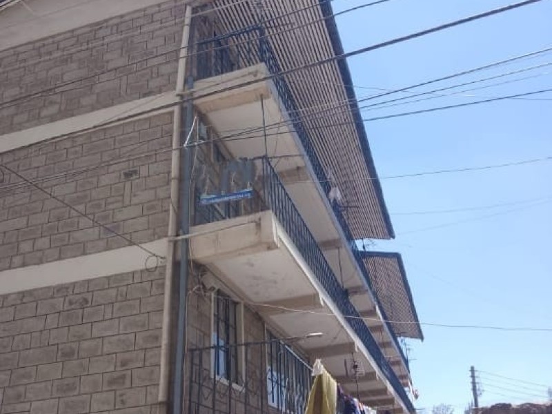 COMMERCIAL FLAT FOR SALE IN DONHOLM