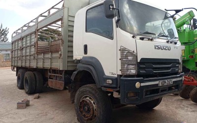 KDM 262V ISUZU FVZ34 -H/S BODY SIDED TRUCK (6*4)