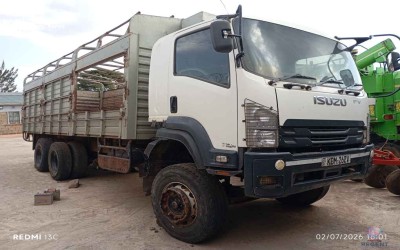 KDM 262V ISUZU FVZ34 -H/S BODY SIDED TRUCK (6*4)