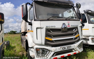 KDW 385P  - SINOTRUCK HOWO PRIME MOVER (6*4)