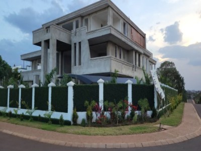 A SEVEN (7) BEDROOM MAISONETTE IN RUIRU, TATU CITY