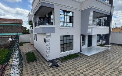 FOUR {4}-BEDROOM MAISONETTE IN THIKA.