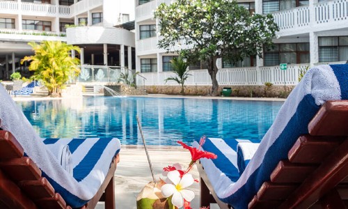 Travellers Beach Hotel & Spa